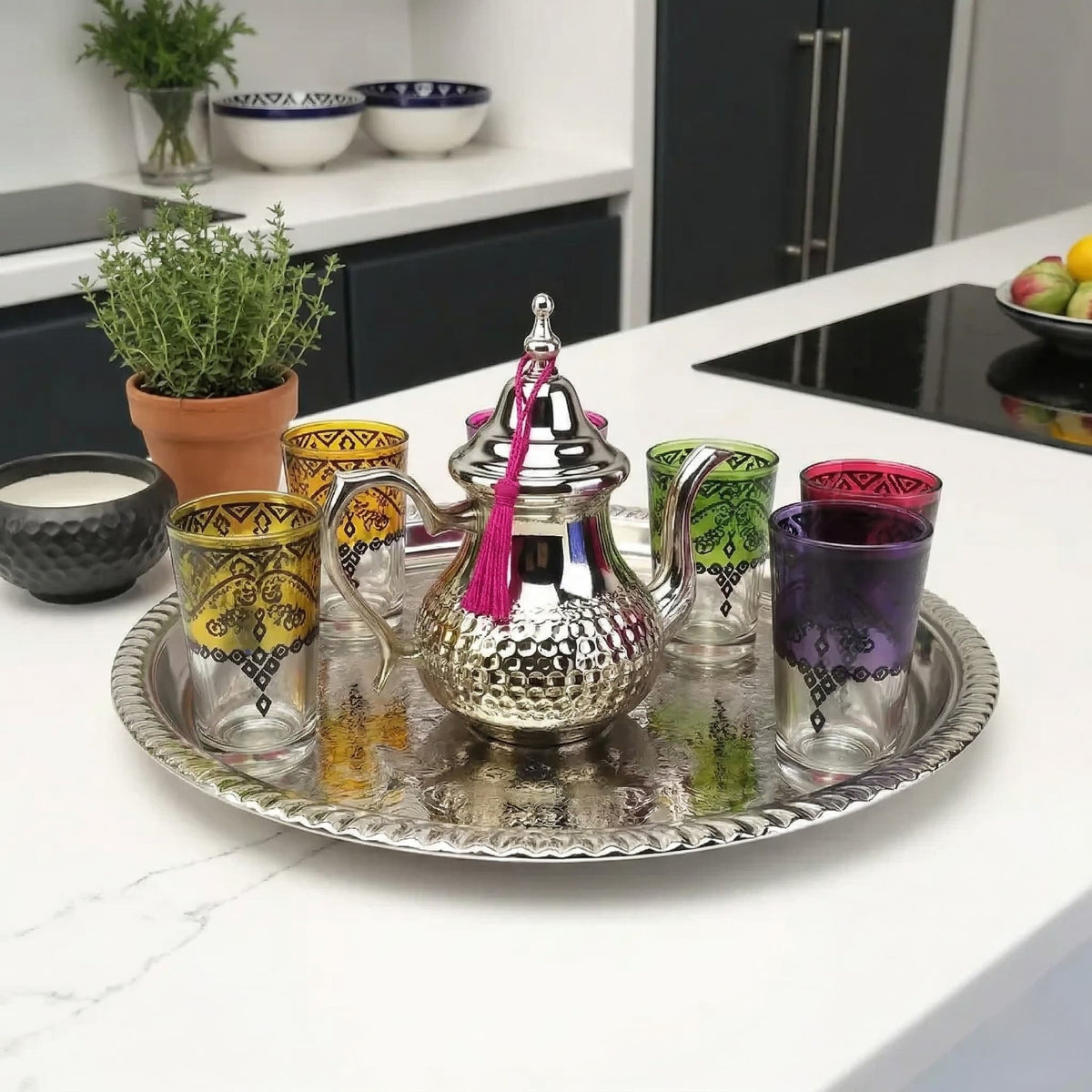 Hand-hammered silver-plated beldi tea set, 8-piece with multicolor glasses — image 5